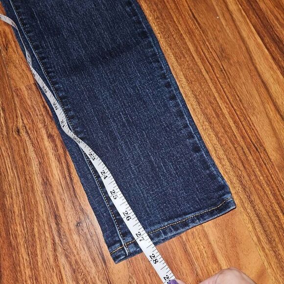 Old Navy Mid-Rise Curvy Profile Blue Denim Jeans Womens Size 6 Short - Picture 2 of 6